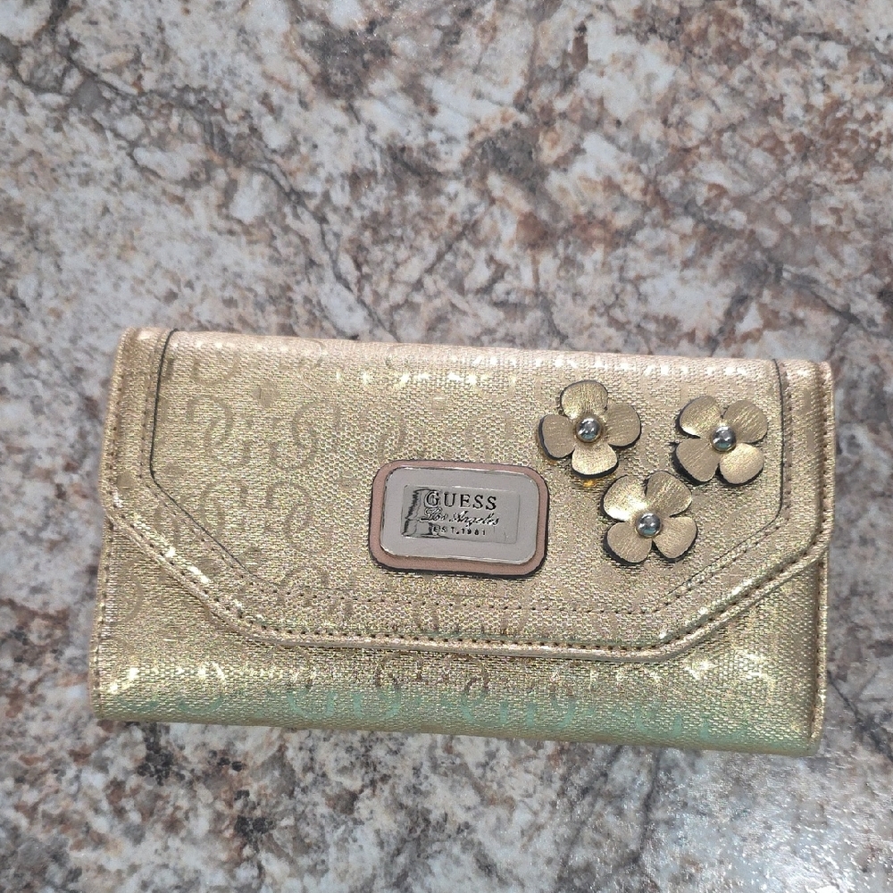 Guess Metallic Gold Floral Key Holder
